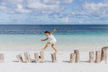 هتل Four Seasons Resort Seychelles At Desroches Island