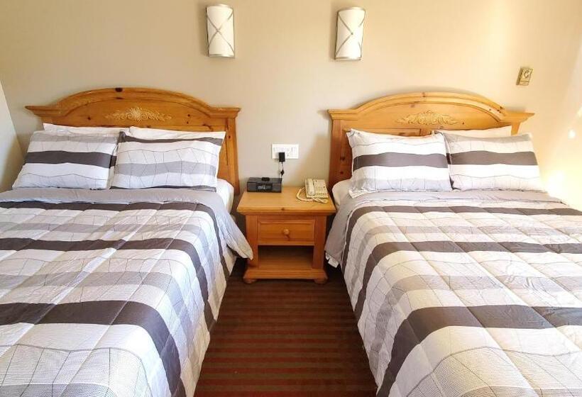 Отель Knights Inn Colonial Fireside Inn