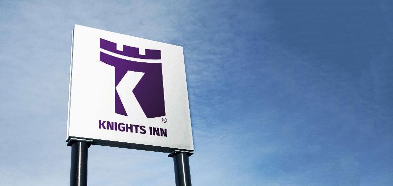 فندق Knights Inn Colonial Fireside Inn