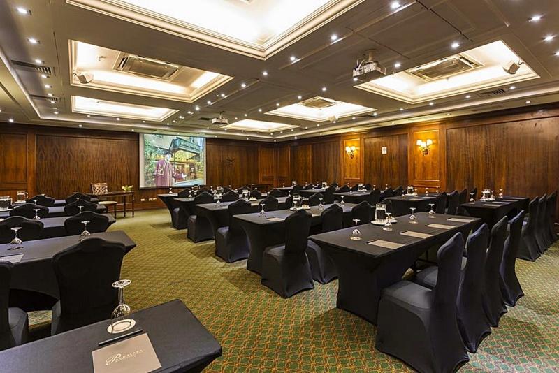 هتل Park Plaza Santiago