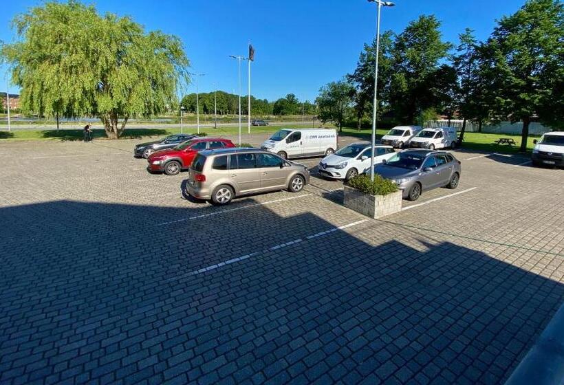 בית מלון כפרי Taastrup Park