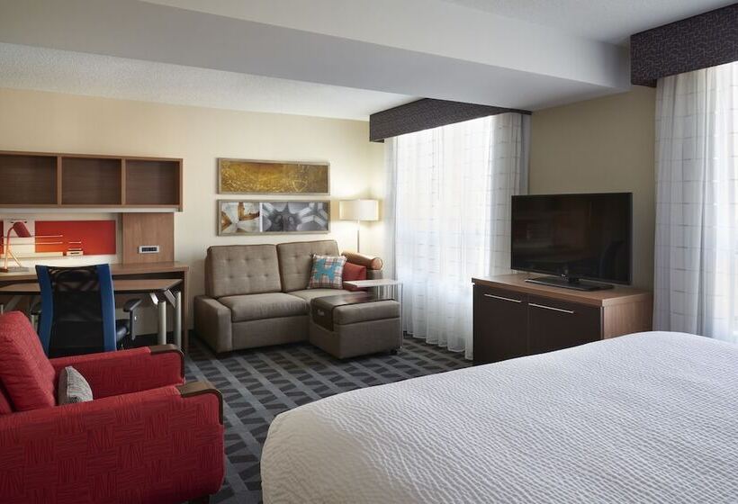 Hotel Towneplace Suites By Marriott Windsor