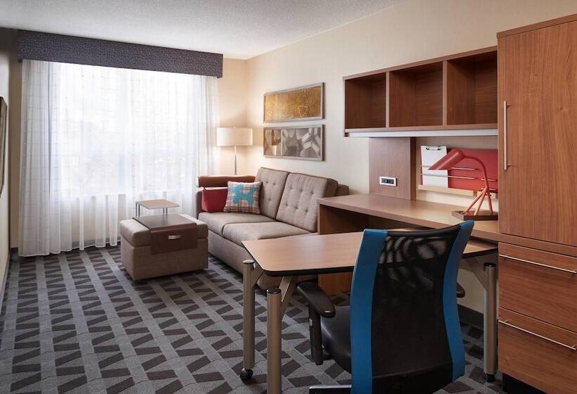 Hotel Towneplace Suites By Marriott Windsor