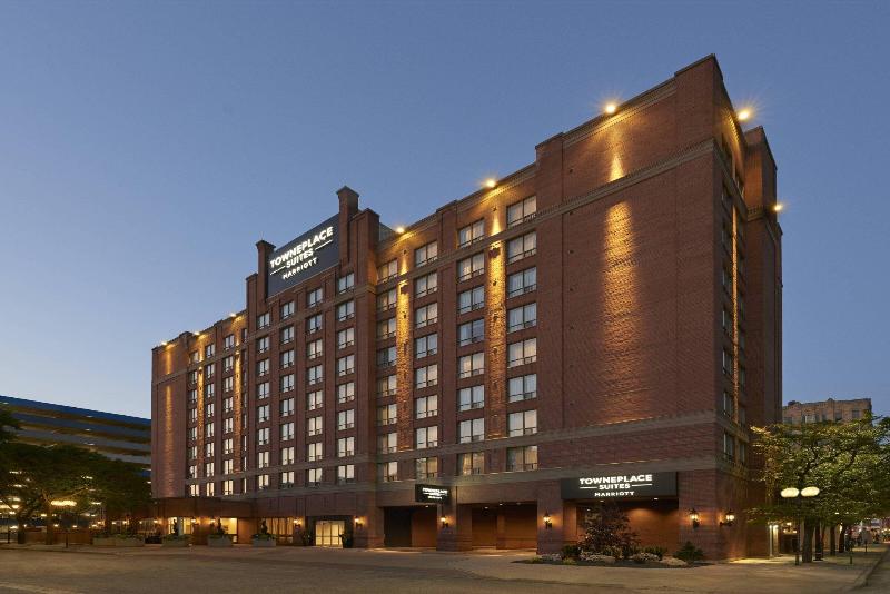 Hotel Towneplace Suites By Marriott Windsor