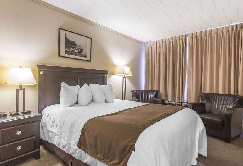מוטל Rodeway Inn King William