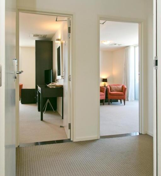 모텔 The Reef Resort