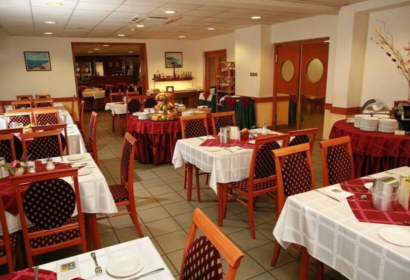 Fotos del hotel ében:  7