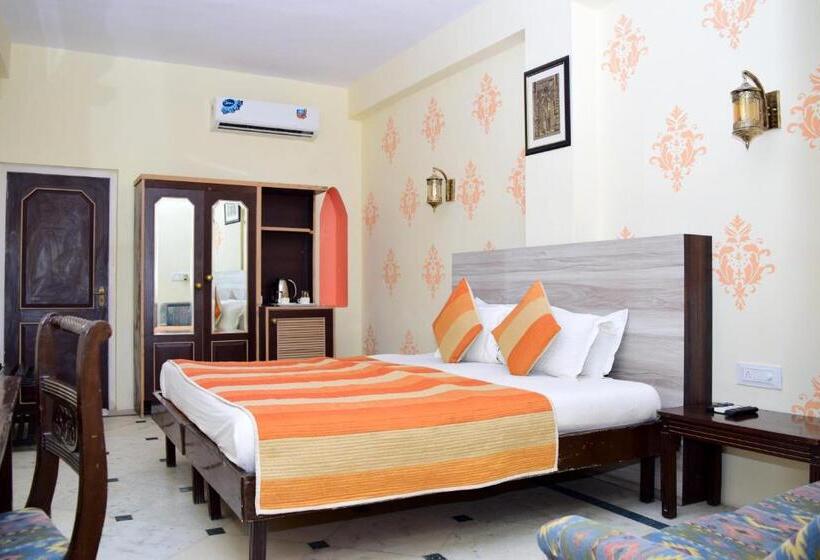 هتل Himmatgarh Palace Jaisalmer