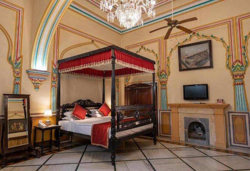 هتل Narain Niwas Palace