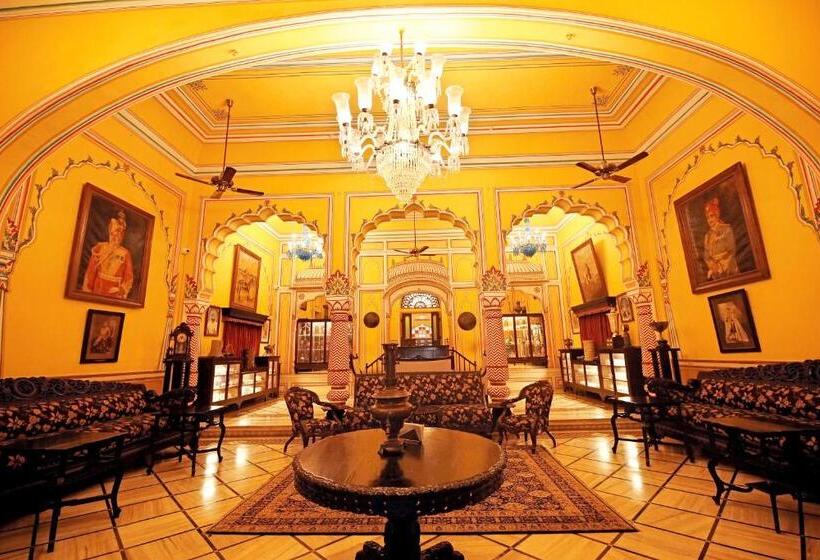 Hotel Narain Niwas Palace