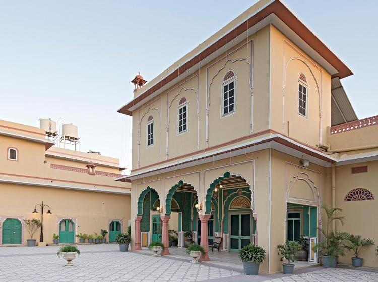 هتل Narain Niwas Palace
