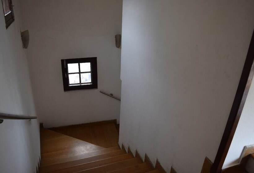 هتل Palace Heights