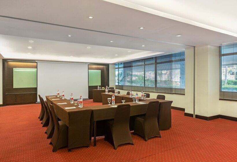 هتل Santika Bandung