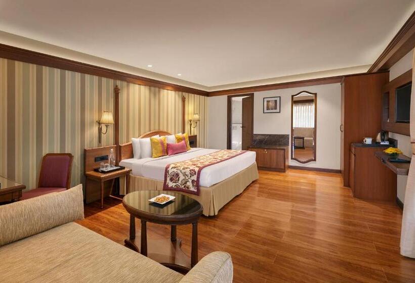 هتل Shervani Hilltop Resort