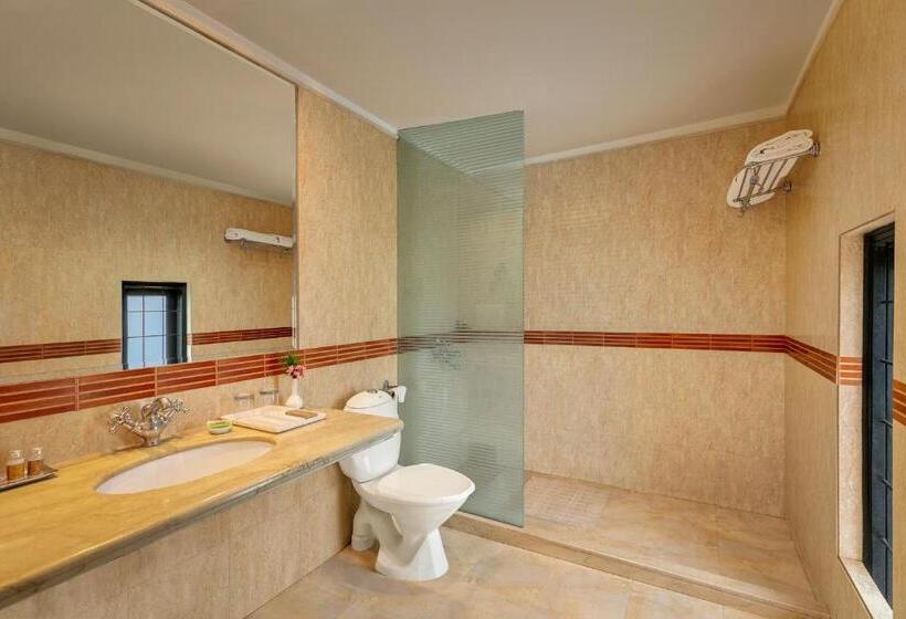 هتل Shervani Hilltop Resort