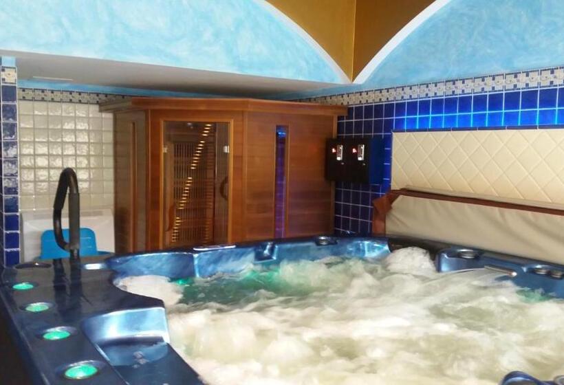 هتل Siesta Club Apartman Harkány