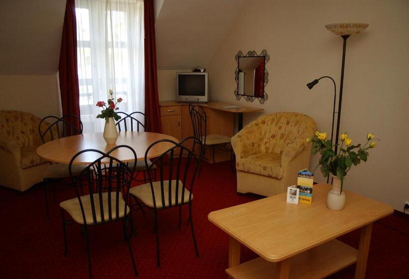 هتل Siesta Club Apartman Harkány