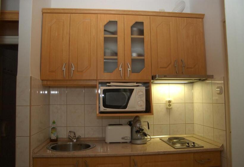 هتل Siesta Club Apartman Harkány