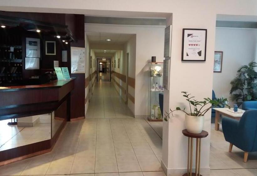 هتل Siesta Club Apartman Harkány