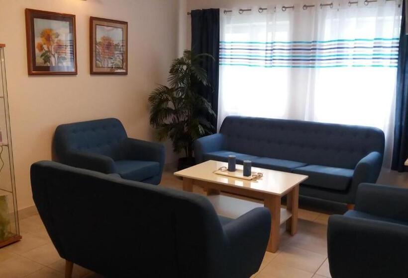هتل Siesta Club Apartman Harkány