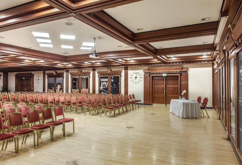 هتل Verdi Budapest Aquincum
