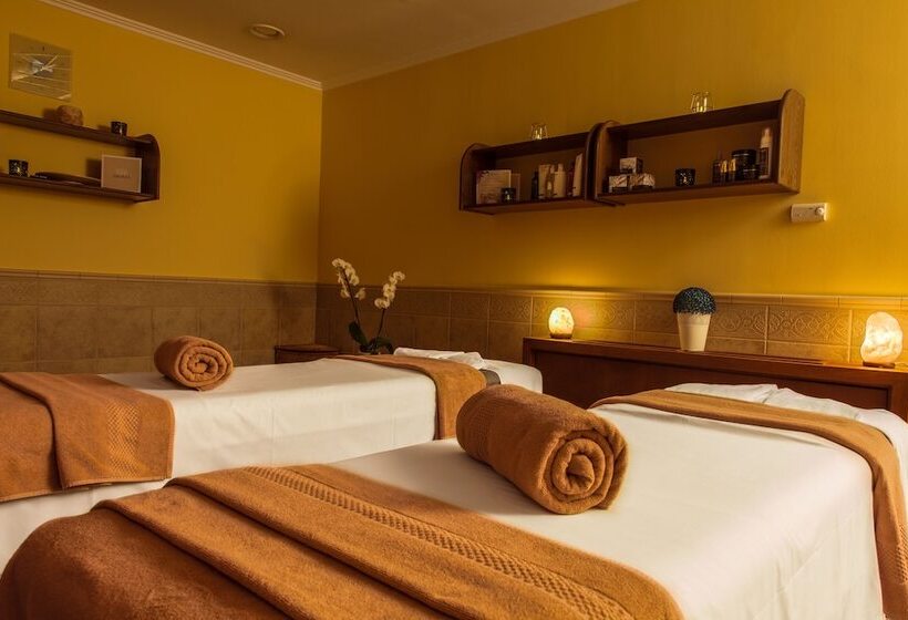 هتل Verdi Budapest Aquincum
