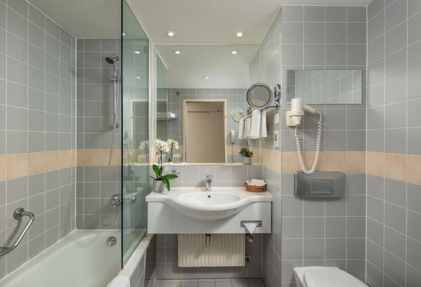 هتل Verdi Budapest Aquincum