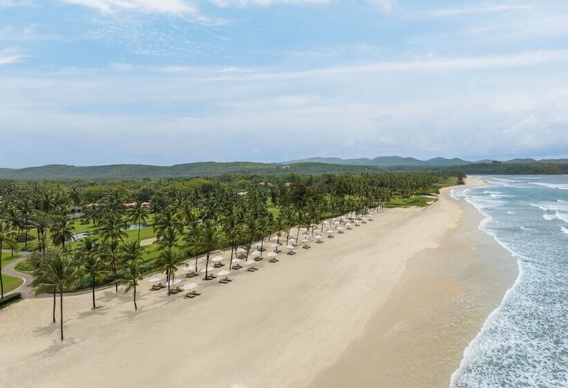 هتل The St. Regis Goa Resort