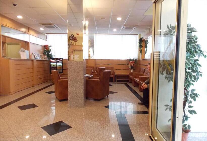 Fotos del hotel Zuglo:  25