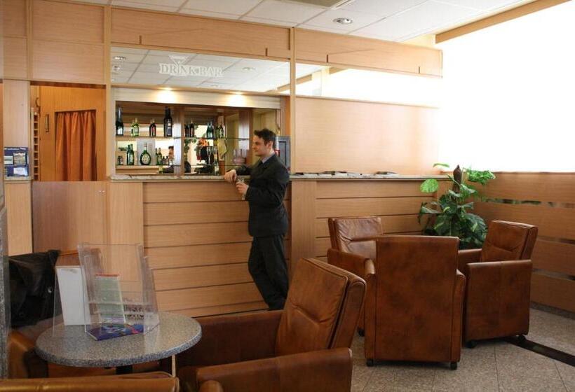 Fotos del hotel Zuglo:  19