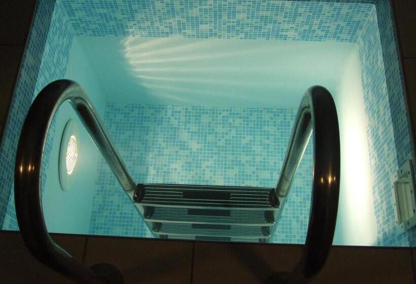 Fotos del hotel Zuglo:  10