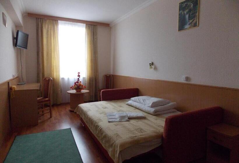 Fotos del hotel Zuglo:  5