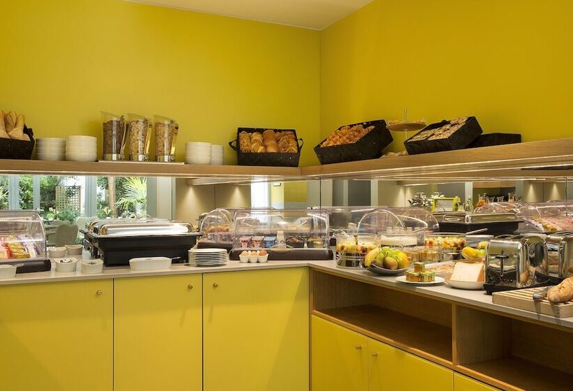 Fotos del hotel Hôtel A La Villa Des Artistes:  20