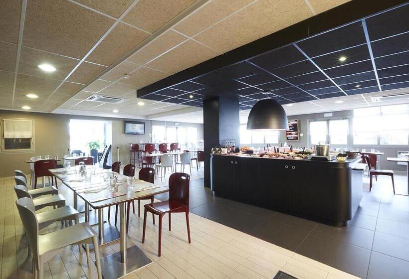 هتل Campanile Blanc Mesnil