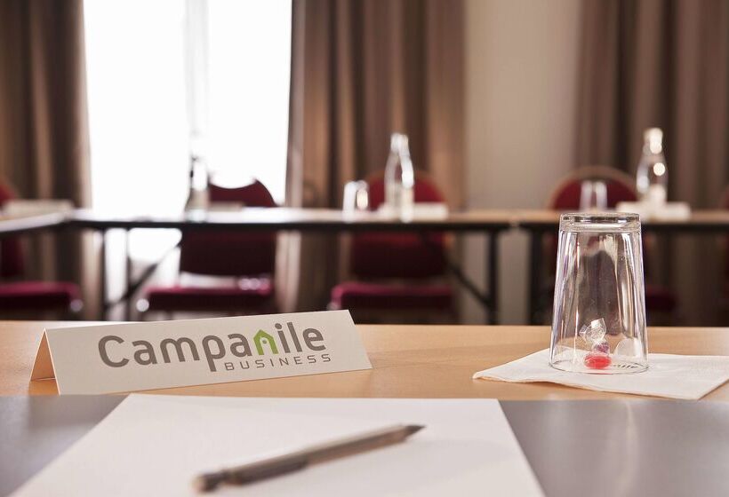 فندق Campanile Epone