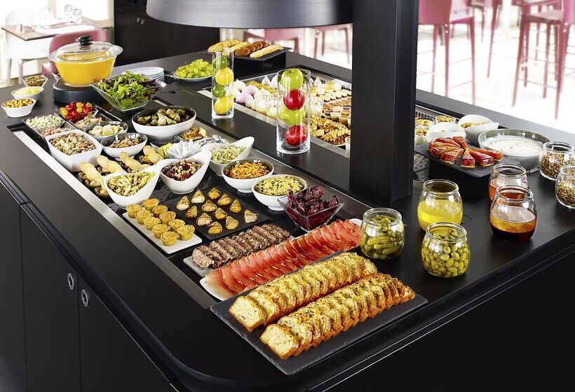 ホテル Campanile Lorient  Lanester