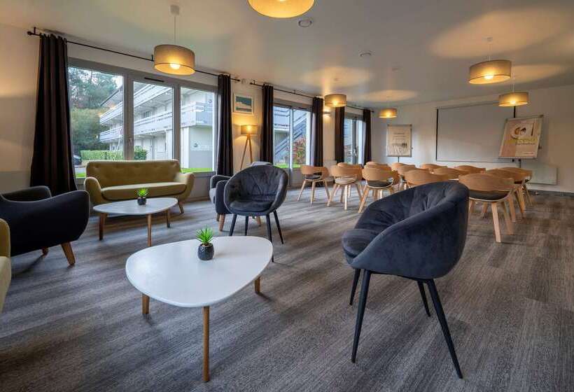 ホテル Campanile Lorient  Lanester