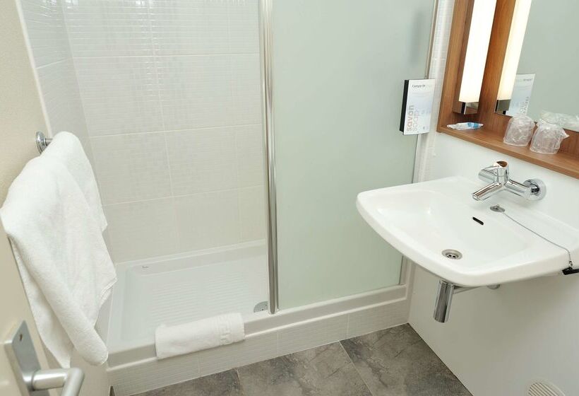 ホテル Campanile Lorient  Lanester