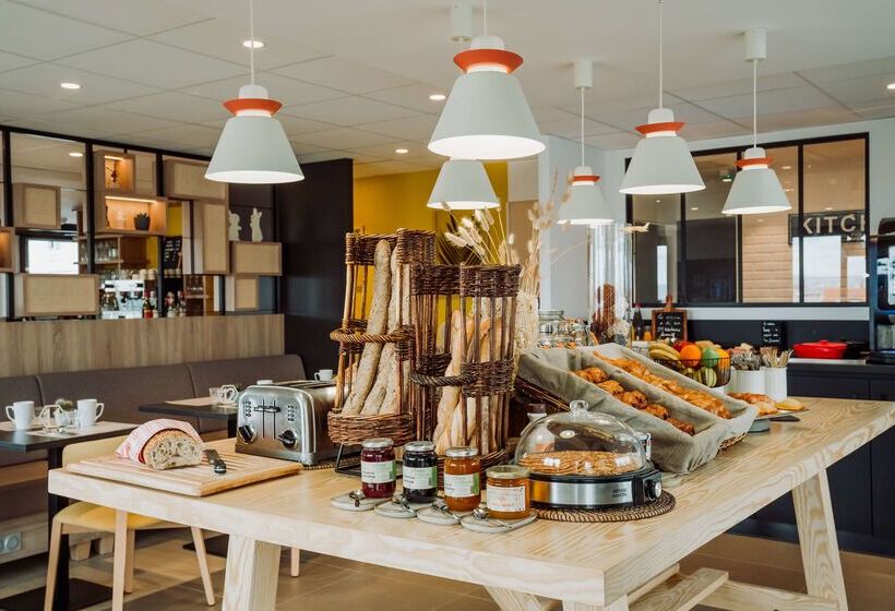 هتل Campanile Metz Jouy Aux Arches
