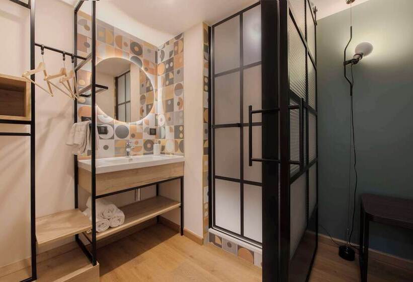 هتل Campanile Metz   Jouy Aux Arches