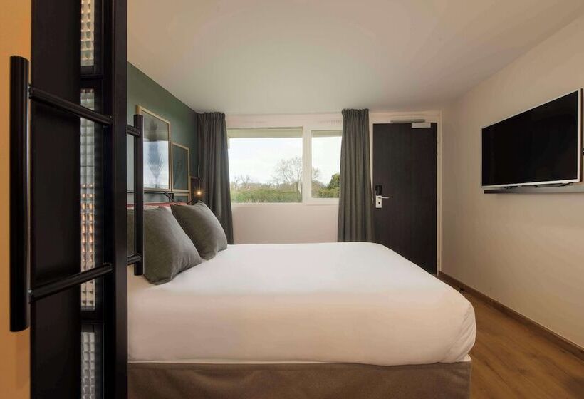 هتل Campanile Metz   Jouy Aux Arches