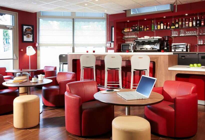 בית מלון כפרי Campanile Paris Ouest Chaville