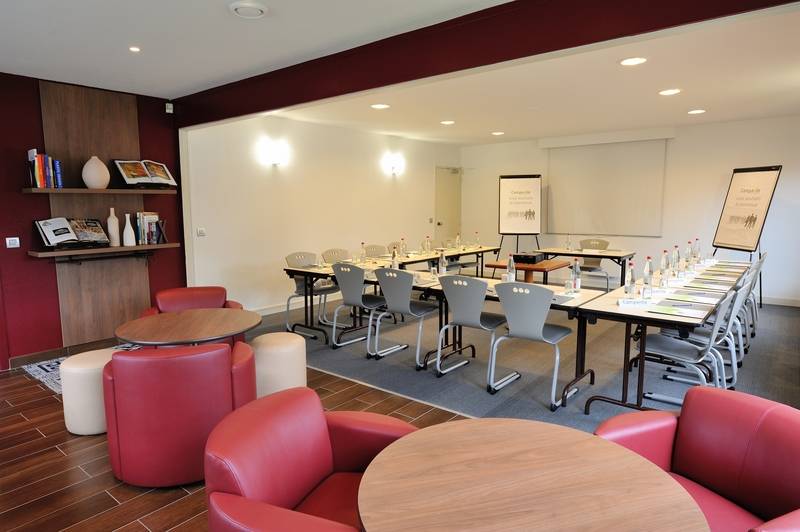 Отель Campanile Reims Est  Taissy