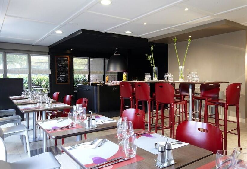 هتل Campanile Rouen Est  Franqueville Saint Pierre