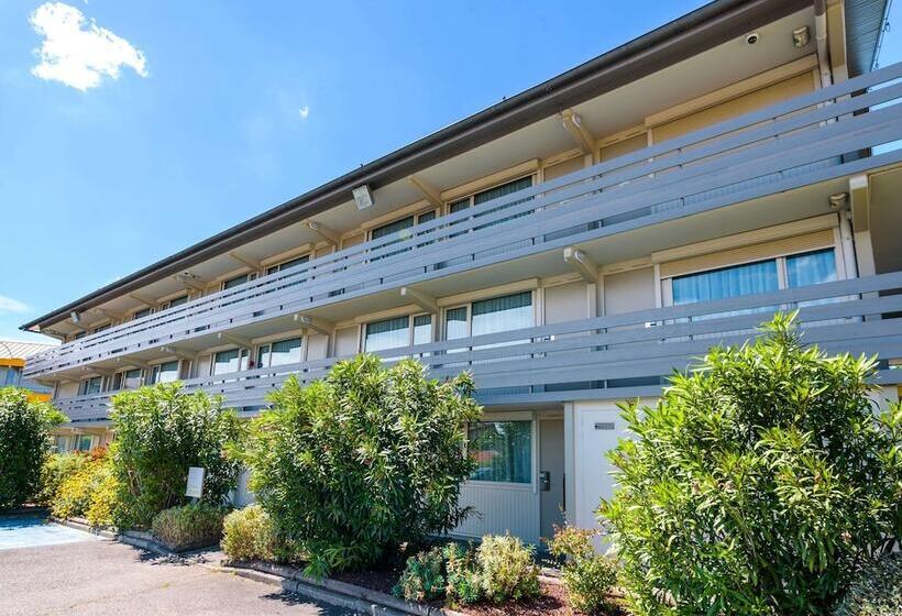 בית מלון כפרי Campanile Toulouse Sesquieres