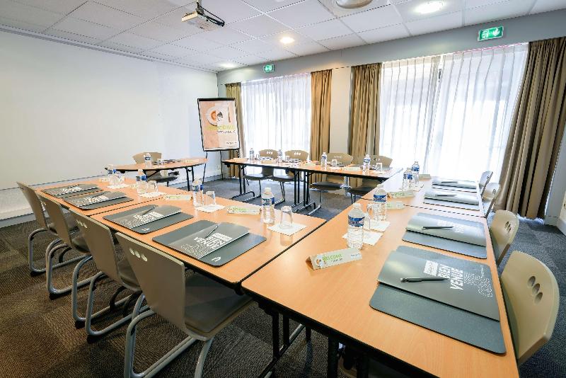 בית מלון כפרי Campanile Toulouse Purpan