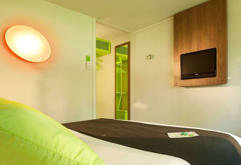 בית מלון כפרי Campanile Valenciennes   Petite Forêt