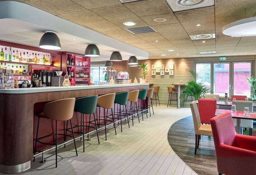 酒店 Campanile Villennes Sur Seine   Poissy   Hôtel Rénové En 2024