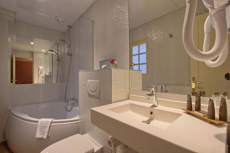 Fotos del hotel Des Deux Continents:  20