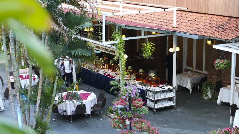 Fotos del hotel First Hotel:  14